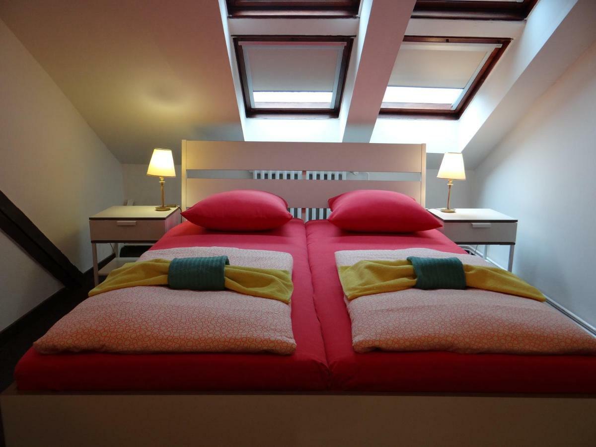 Hostal Sokolska Youth *